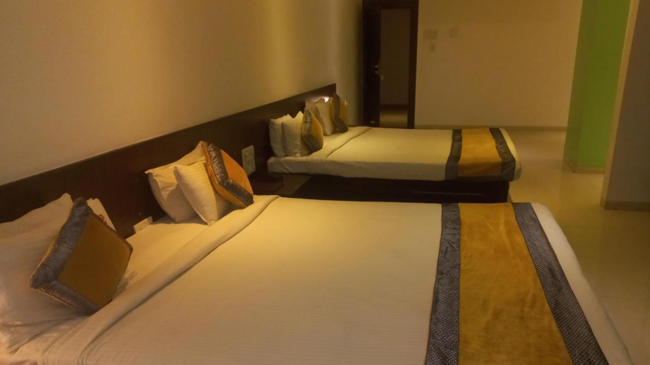 Hotel Golden View Shirdi Exterior foto