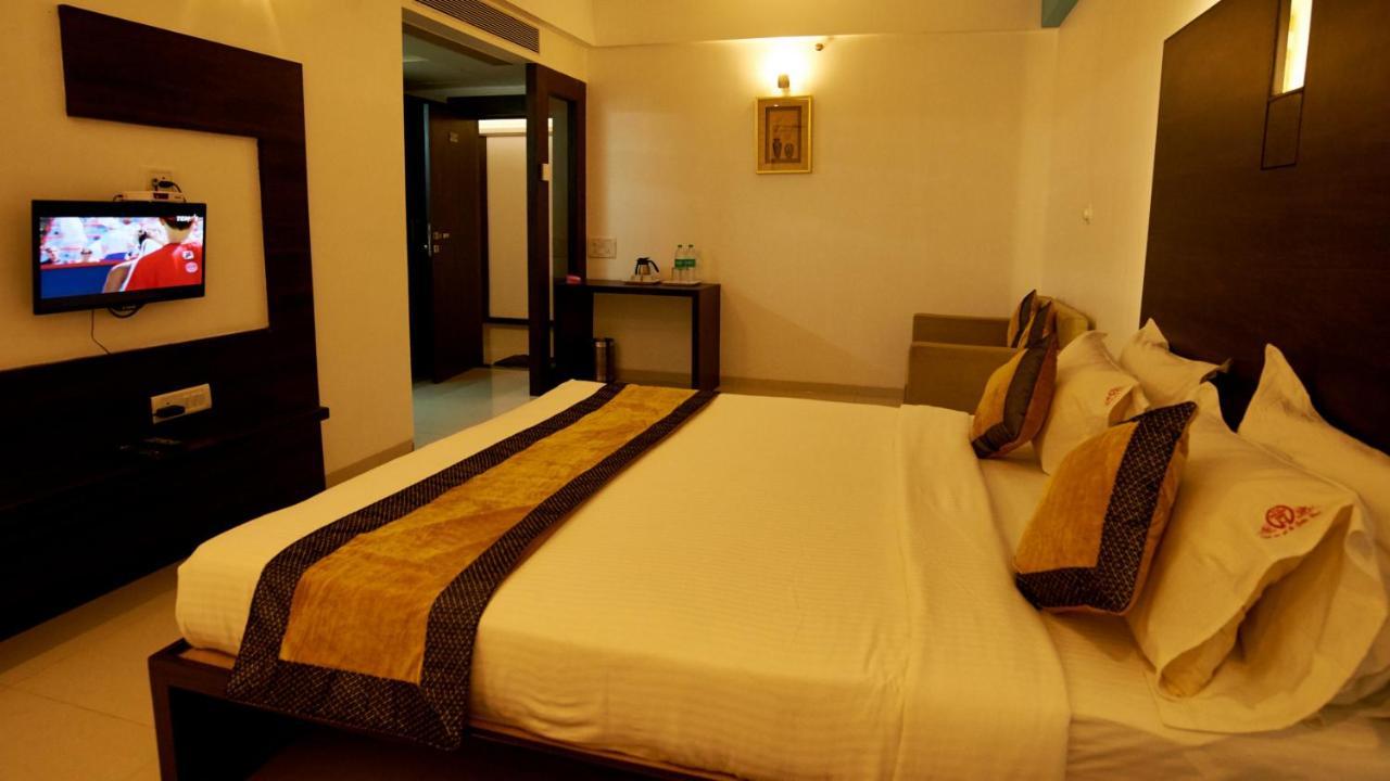 Hotel Golden View Shirdi Exterior foto