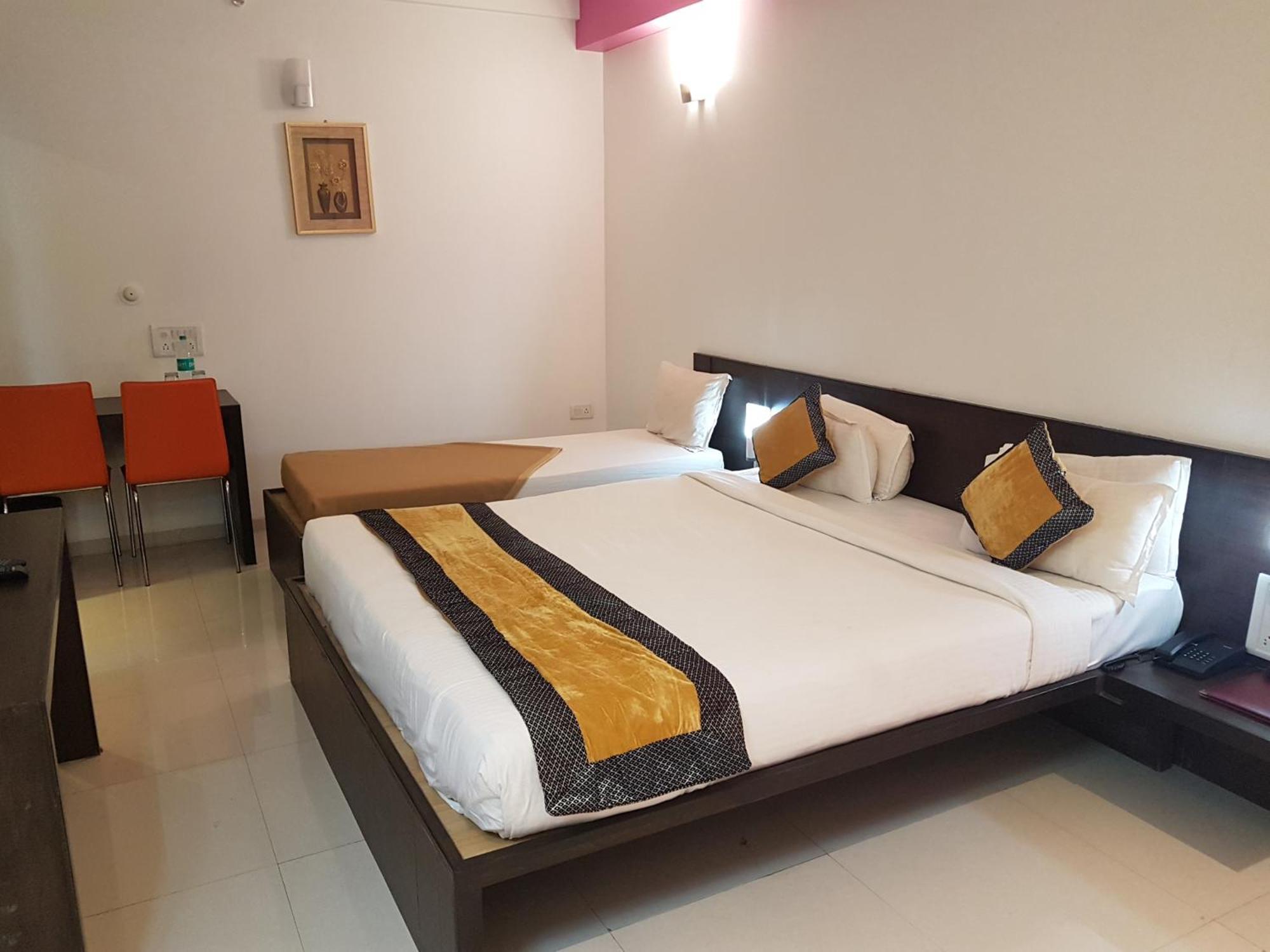 Hotel Golden View Shirdi Exterior foto