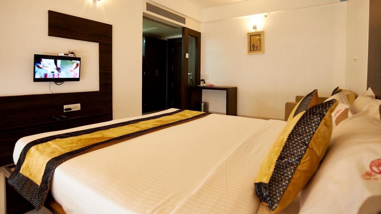 Hotel Golden View Shirdi Exterior foto