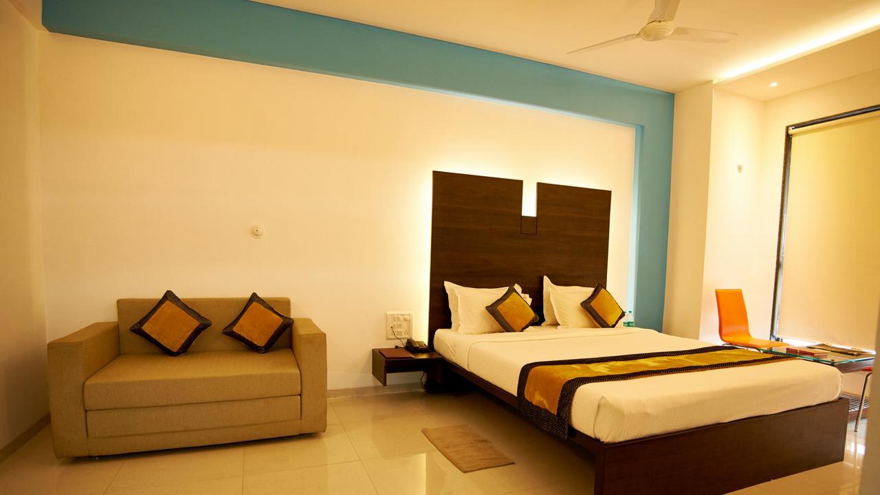 Hotel Golden View Shirdi Exterior foto