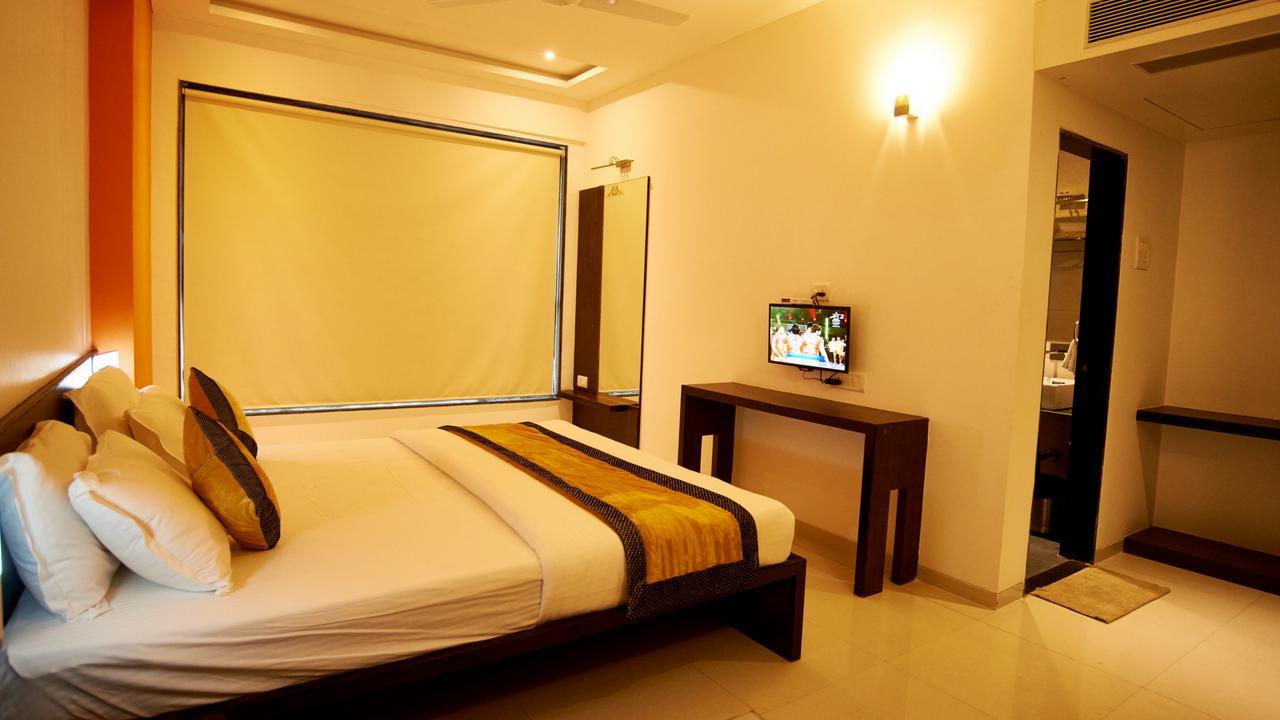 Hotel Golden View Shirdi Exterior foto
