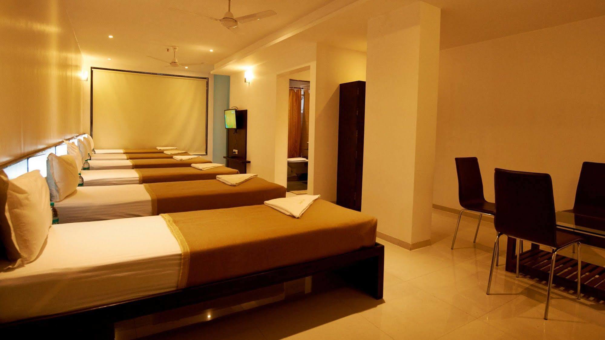 Hotel Golden View Shirdi Exterior foto