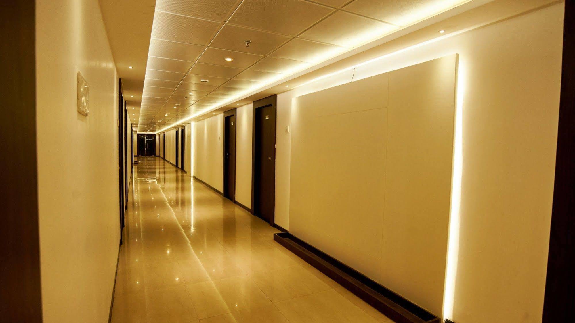 Hotel Golden View Shirdi Exterior foto